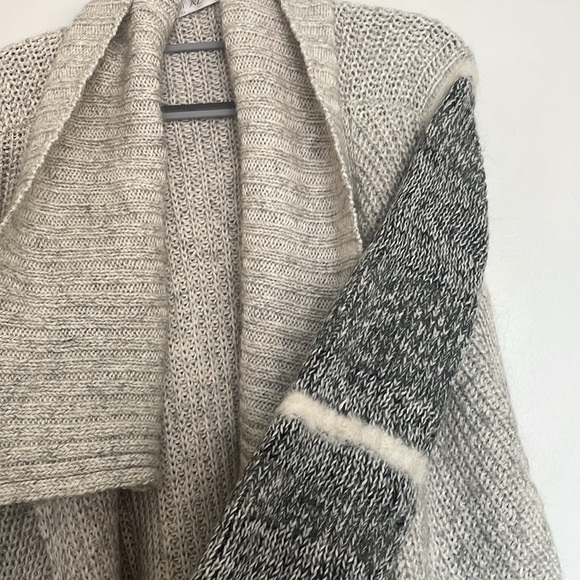 Yigal Azroel sweater size M - Picture 12 of 16